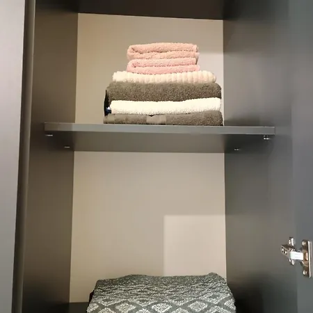 Decent Cozy Apartment *