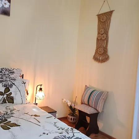 Decent Cozy Apartman