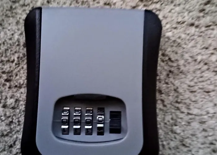 Decent Cozy Apartment